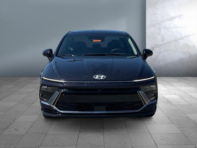 new 2025 Hyundai Sonata Hybrid car, priced at $39,859