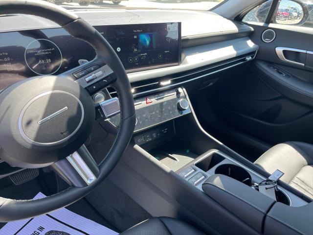new 2025 Hyundai Sonata Hybrid car, priced at $39,859