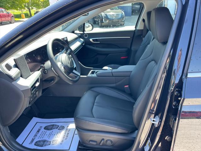 new 2025 Hyundai Sonata Hybrid car, priced at $39,859
