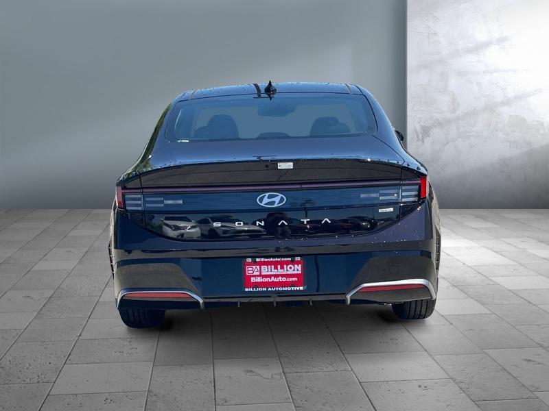 new 2025 Hyundai Sonata Hybrid car, priced at $39,859