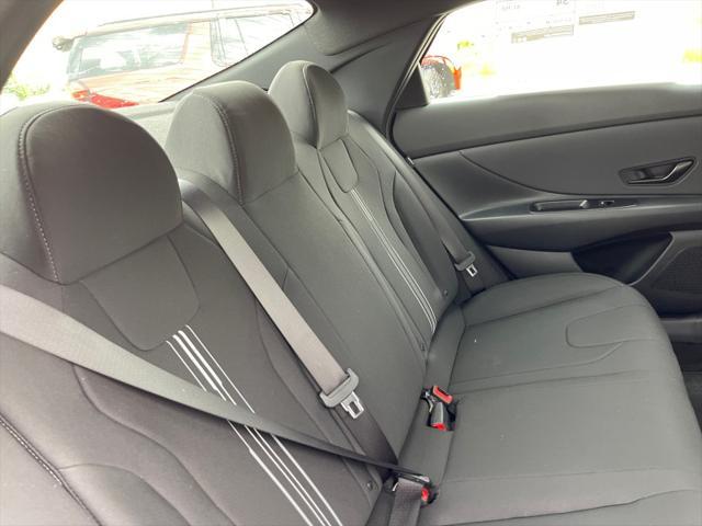 new 2025 Hyundai Elantra car, priced at $25,934
