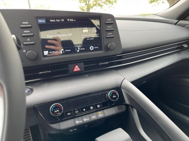 new 2025 Hyundai Elantra car, priced at $25,934