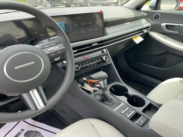 new 2025 Hyundai Sonata car, priced at $29,114