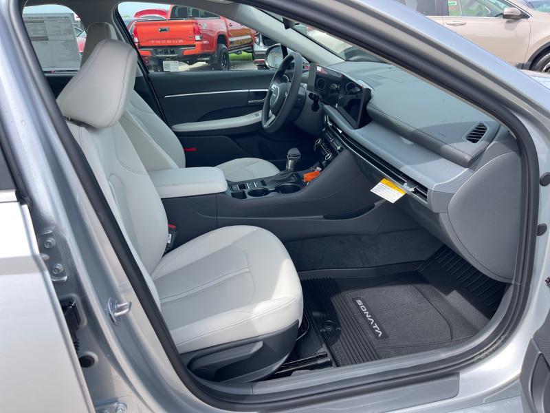 new 2025 Hyundai Sonata car, priced at $26,114