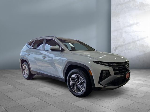 new 2025 Hyundai TUCSON Hybrid car, priced at $35,249