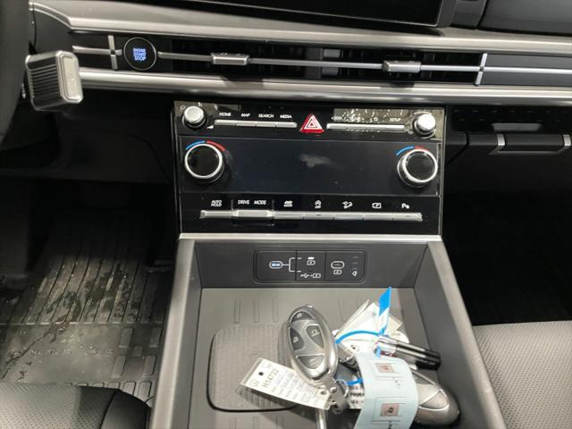 new 2025 Hyundai Santa Fe car, priced at $40,914