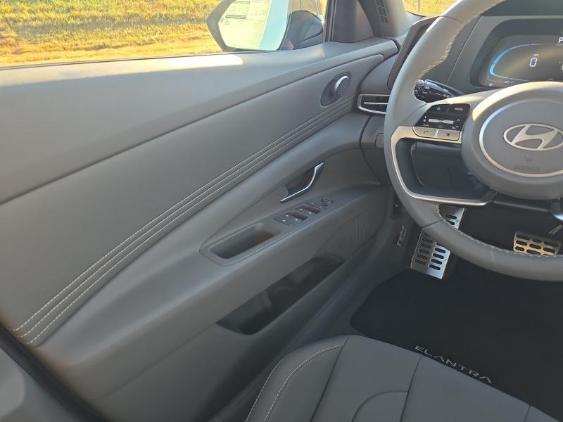 new 2025 Hyundai Elantra car, priced at $22,519