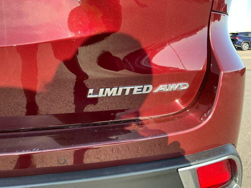 used 2018 Toyota Highlander car, priced at $27,995
