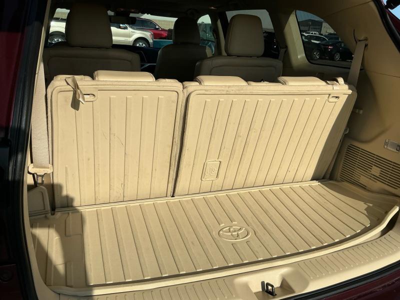 used 2018 Toyota Highlander car, priced at $27,995