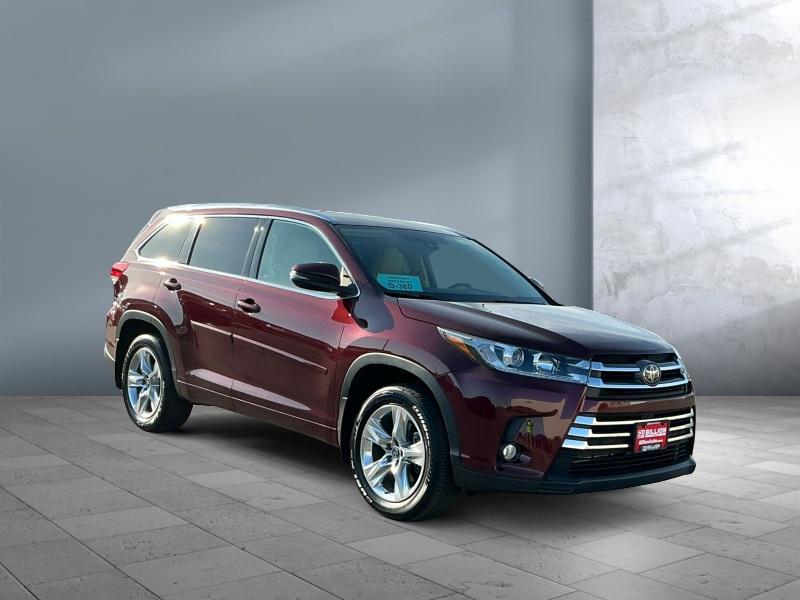 used 2018 Toyota Highlander car, priced at $27,995