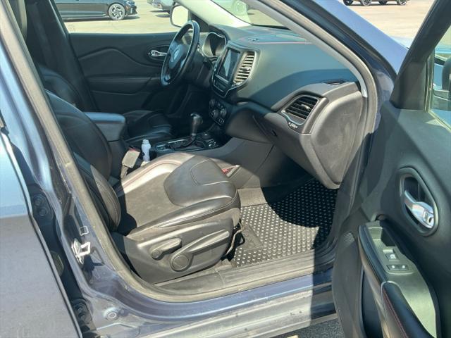 used 2019 Jeep Cherokee car, priced at $20,995