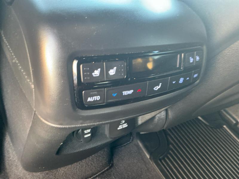 used 2024 Hyundai Palisade car, priced at $45,995