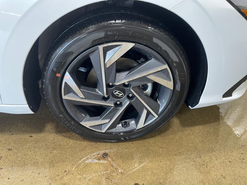 new 2025 Hyundai Elantra car, priced at $25,489