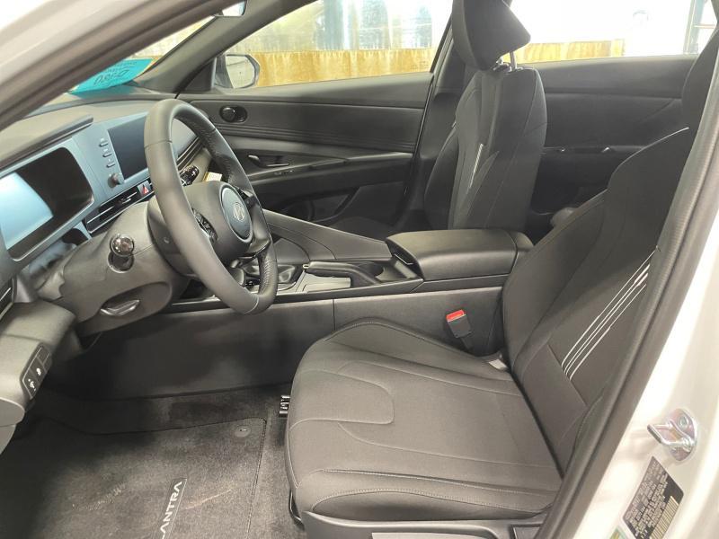 new 2025 Hyundai Elantra car, priced at $25,489
