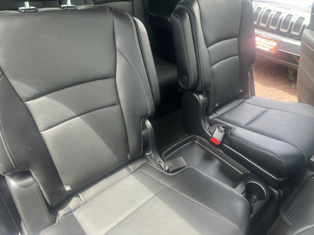 used 2022 Honda Pilot car, priced at $36,995
