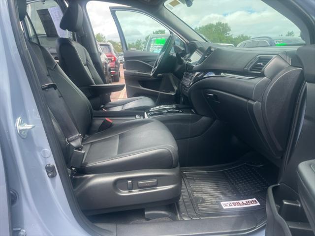 used 2022 Honda Pilot car, priced at $36,995