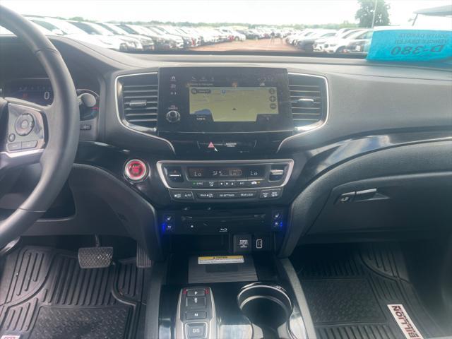 used 2022 Honda Pilot car, priced at $36,995