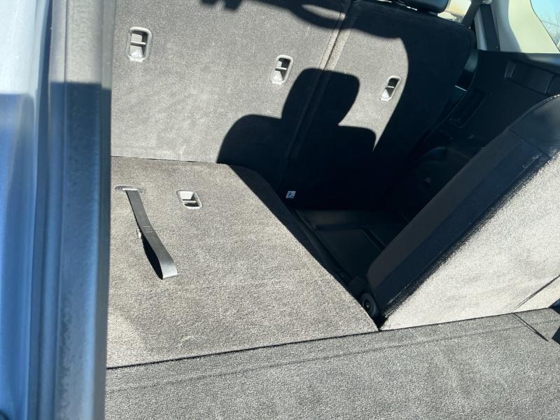 used 2022 Kia Sorento car, priced at $24,995