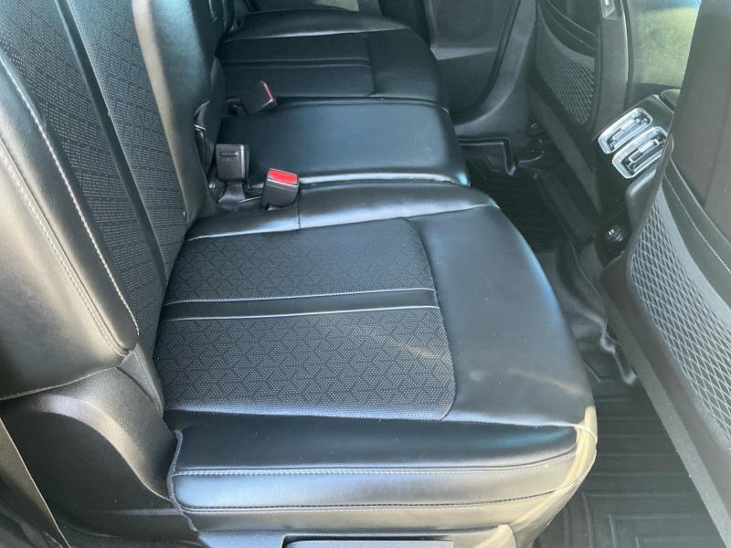 used 2022 Kia Sorento car, priced at $24,995