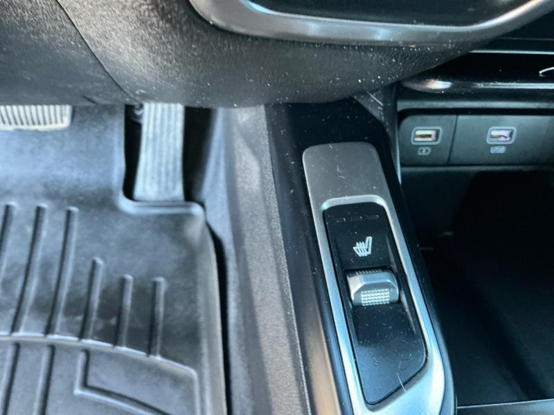 used 2022 Kia Sorento car, priced at $24,995