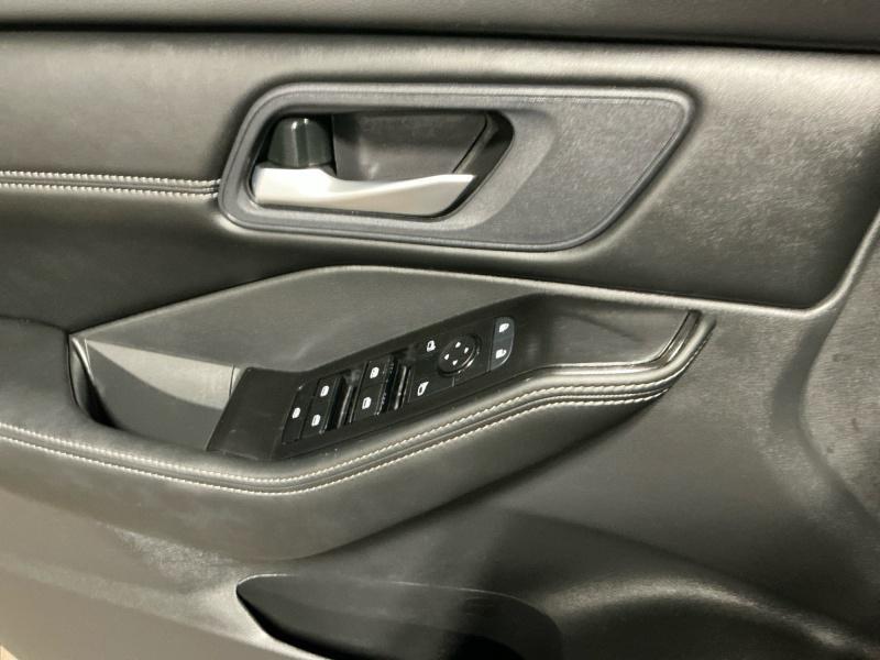 used 2024 Nissan Rogue car, priced at $25,995