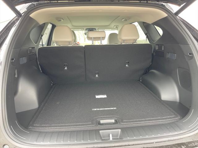 new 2025 Hyundai TUCSON Hybrid car, priced at $43,754