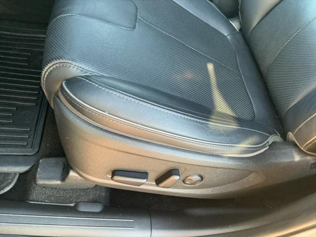 used 2022 Hyundai Santa Fe car, priced at $27,995