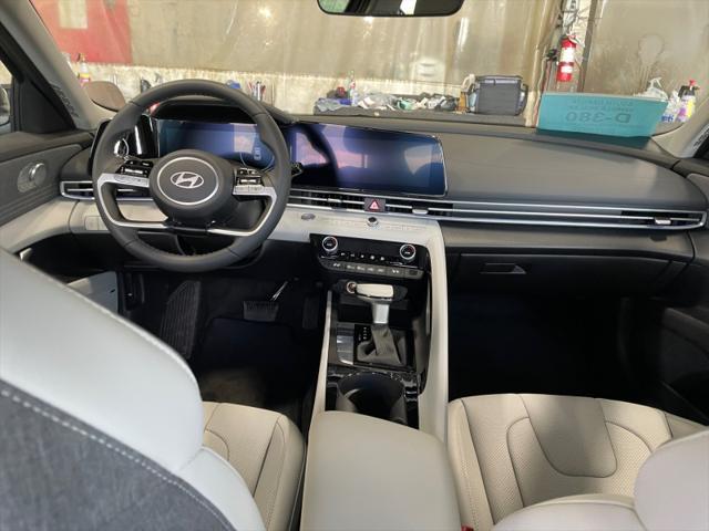 new 2025 Hyundai Elantra car, priced at $30,914