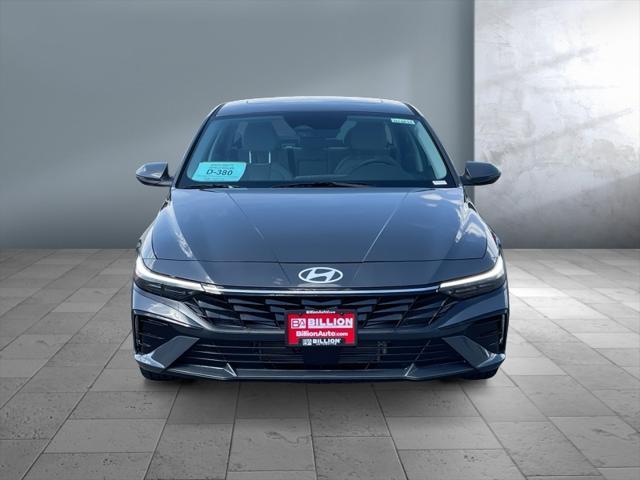 new 2025 Hyundai Elantra car, priced at $30,914
