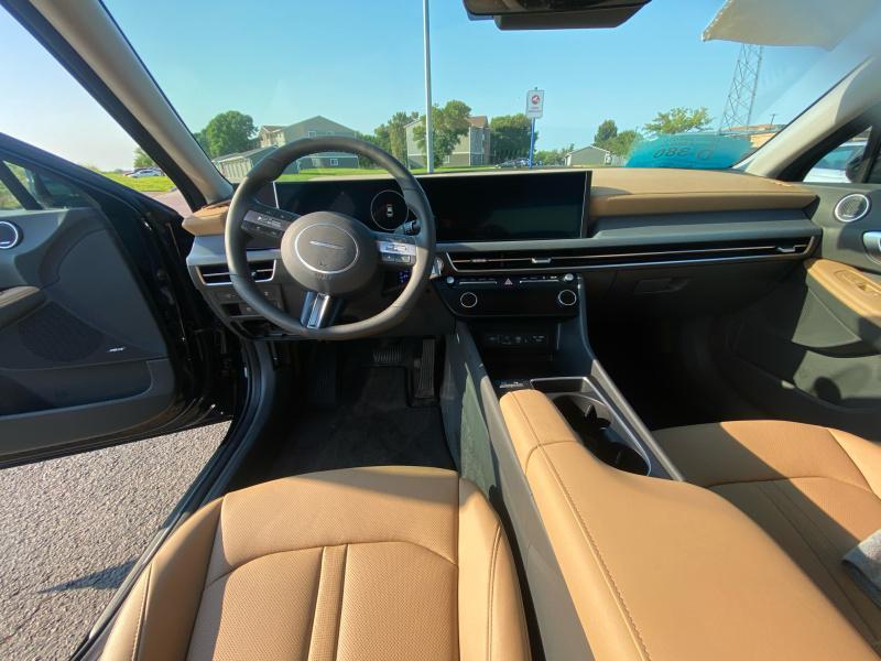 new 2025 Hyundai Sonata Hybrid car, priced at $39,924