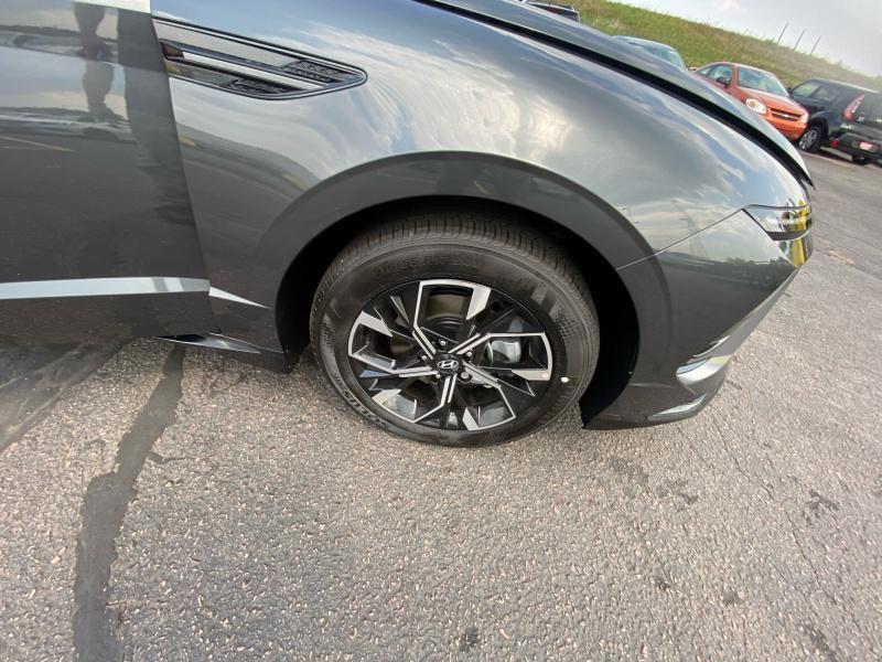 new 2025 Hyundai Sonata car, priced at $30,304