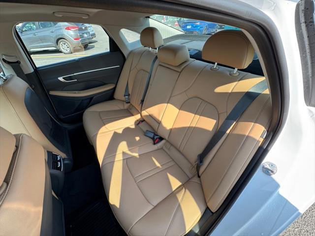 new 2025 Hyundai Sonata Hybrid car, priced at $40,424