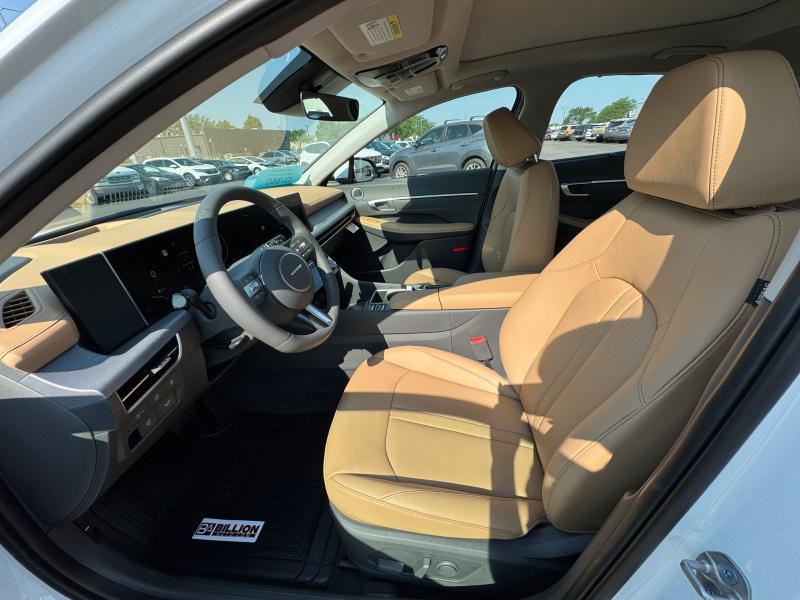 new 2025 Hyundai Sonata Hybrid car, priced at $38,674