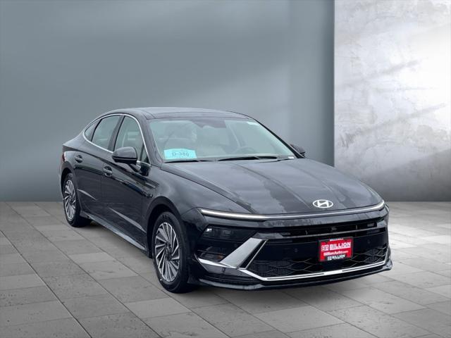 new 2025 Hyundai Sonata Hybrid car, priced at $38,525