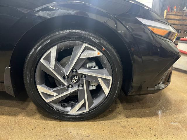 new 2025 Hyundai Elantra car, priced at $30,834