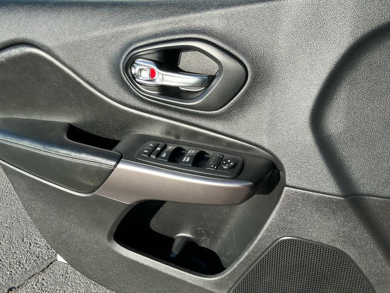 used 2019 Jeep Cherokee car, priced at $14,995