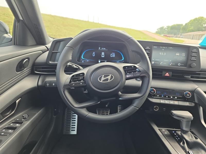 new 2025 Hyundai Elantra car, priced at $23,064