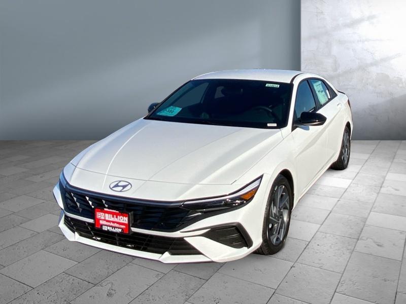 new 2025 Hyundai Elantra car, priced at $26,004