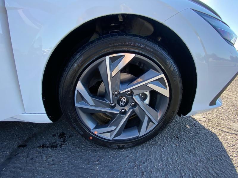 new 2025 Hyundai Elantra car, priced at $23,004