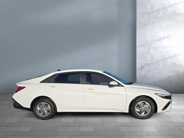 new 2025 Hyundai Elantra car, priced at $24,464