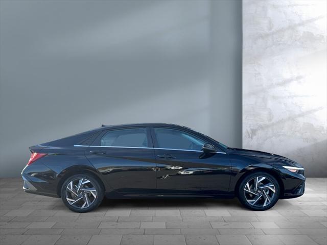 new 2025 Hyundai Elantra car, priced at $28,569