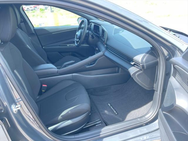 new 2025 Hyundai Elantra car, priced at $25,434