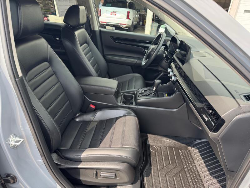 used 2023 Honda CR-V car, priced at $31,995