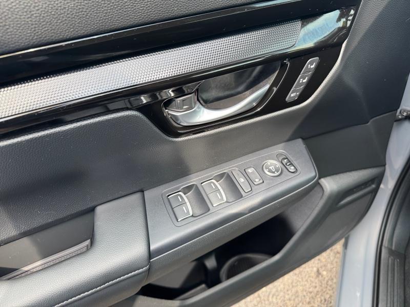 used 2023 Honda CR-V car, priced at $31,995