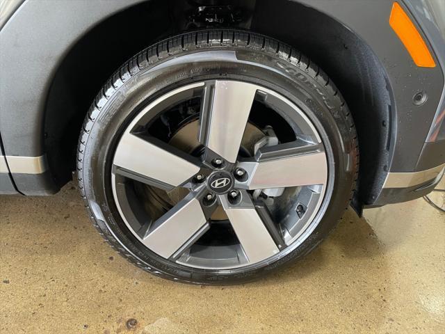 used 2024 Hyundai Santa Fe car, priced at $44,995