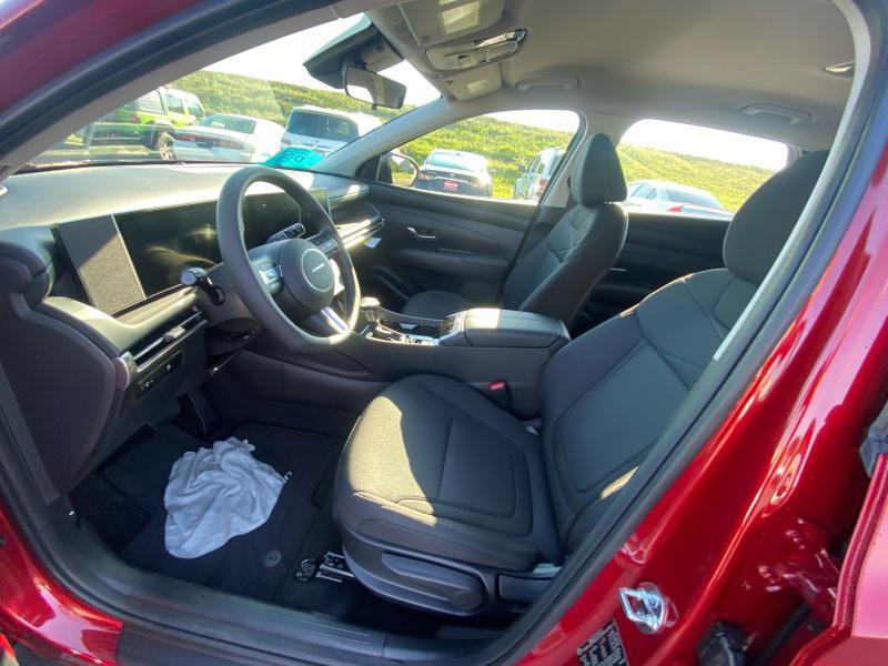new 2025 Hyundai Tucson car, priced at $33,699
