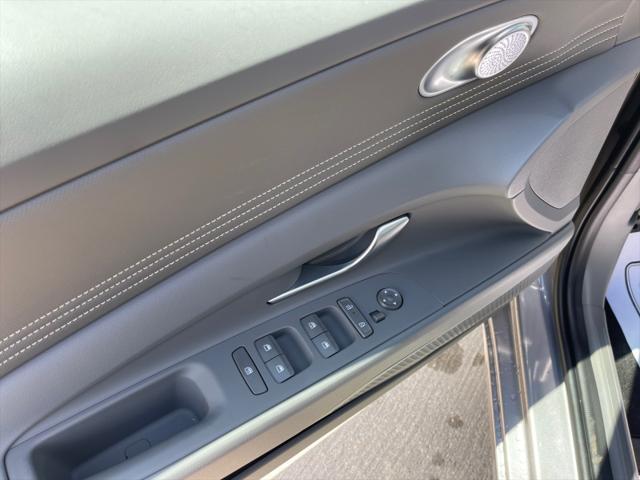 new 2025 Hyundai Elantra car, priced at $25,434