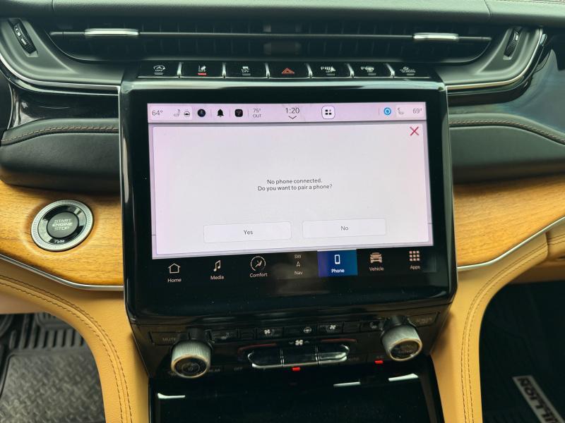 used 2022 Jeep Grand Cherokee car, priced at $44,995