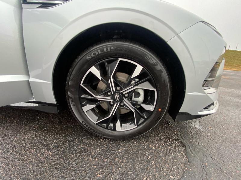 new 2025 Hyundai Sonata car, priced at $31,734