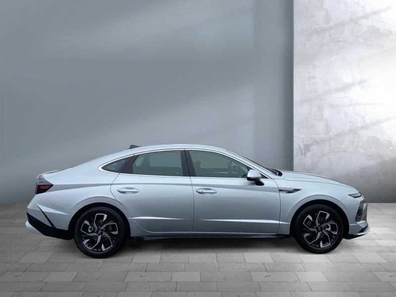 new 2025 Hyundai Sonata car, priced at $31,734